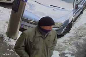 [VIDEO] Kraków: 20 tys. zł nagrody za informacje o sprawcy przestępstwa