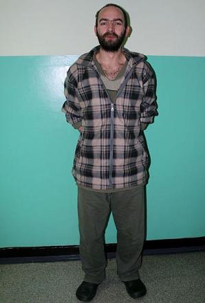 Czy jest Hiszpanem? Policja prosi o pomoc w identyfikacji mężczyzny zagubionego w okolicach lotniska Kraków-Balice