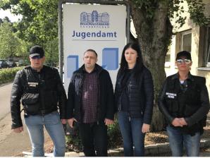 Rutkowski: Jugendamt hat heute Adaś Kalemba zurückgegeben! Der Junge ist nach einem Monat der Gefangenschaft glücklich zu den glücklichen Eltern zurückgekehrt!