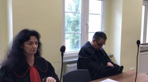 [VIDEO ]TOGI BEZ SUMIEŃ: Czy adwokat Rafał Wąworek wymyślił i pomógł w nielegalnym wywiezienia 7-latka z Polski na nielegalnie wyłudzonym paszporcie? Dlaczego pytany o świadome łamanie postanowienia Sądu Okręgowego w Szczecinie dotyczącego dziecka ucieka?