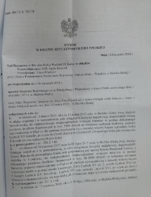 Ludzie Rutkowskiego odnaleźli internetową oszustkę ukrytą w wielkiej chacie w Bieszczadach. W środę zasiądzie na ławie oskarżonych przez Sądem Rejonowym w Kędzierzynie Koźlu