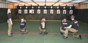 Dwa kontyngenty SG wyjechały na misje. Funkcjonariusze, którzy jadą do Macedonii, wiozą transport pomocy humanitarnej w postaci środków medycznych do walki z COVID-19. 