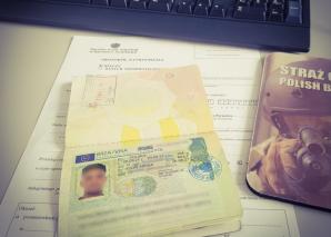 Obywatel Erytrei udawał etiopskiego studenta. Przyleciał do Polski z Aten i zamierzał dotrzeć do swojego brata, który mieszka w Holandii