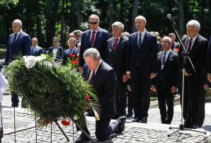 Rosyjska bomba kasetowa spadła na Cmentarz Ofiar Totalitaryzmu w Charkowie. Pozostałe nekropolie znajdują się w: Katyniu (Rosja), Miednoje (Rosja) oraz Kijowie-Bykowni (Ukraina)