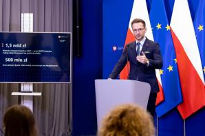 Minister Waldemar Buda: Wznawiamy działalność ubezpieczeniową dla przedsiębiorców na terenie Ukrainy