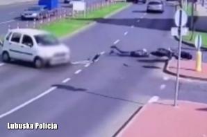 [VIDEO] Wypadek z udziałem motocyklisty