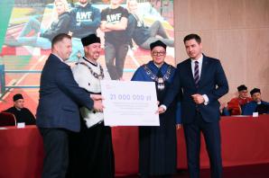 [VIDEO] Szef MEiN w Białej Podlaskiej: Trzeba inwestować w poprawę kondycji fizycznej dzieci i młodzieży