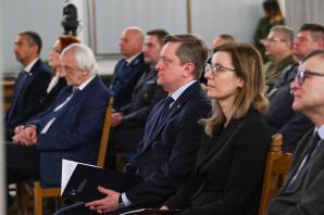 „Imperializm rosyjski niesie cierpienie, zniszczenia, utratę poczucia bezpieczeństwa”. Międzynarodowa konferencja w Sejmie przed rocznicą agresji Rosji na Ukrainę