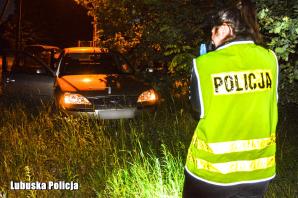 [VIDEO] Próba nielegalnego przekroczenia granicy udaremniona przez policjantów. Zatrzymani to obywatele Jemenu, Syrii oraz Afganistanu