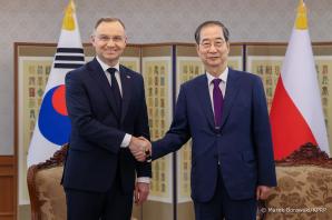 [VIDEO] Seul. Rozmowy Prezydentów Polski i Republiki Korei