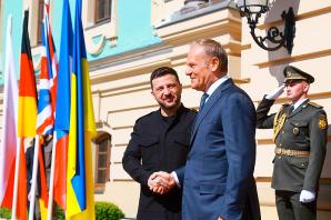 [VIDEO] Premier w Kijowie: wzywamy Rosję do bezwarunkowego zawieszenia broni