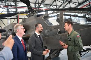 [VIDEO] Apache AH-64D już w Polsce. Potężne wzmocnienie lotnictwa wojsk lądowych