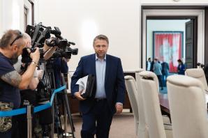 [VIDEO] Bezpieczeństwo kraju i bezpieczeństwo socjalne - dwa priorytety rządu