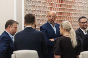 [VIDEO] Bezpieczeństwo kraju i bezpieczeństwo socjalne - dwa priorytety rządu