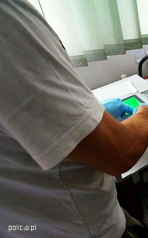 [VIDEO] Swoją ofiarę napadli w lesie! 