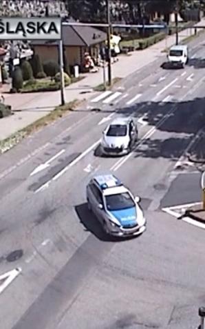 [VIDEO] Policjanci pilotowali rodzącą kobietę do szpitala