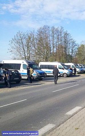 Działania poszukiwawcze Kacpra są kontynuowane. Ojciec chłopca usłyszał w prokuraturze zarzut narażenia syna na bezpośrednie niebezpieczeństwo utraty życia lub zdrowia