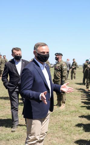 [VIDEO] Prezydent na ćwiczeniach wojskowych w Rumunii