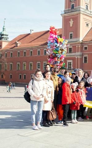 Dzieci funkcjonariuszy Państwowej Służby Granicznej Ukrainy odkrywały stolicę