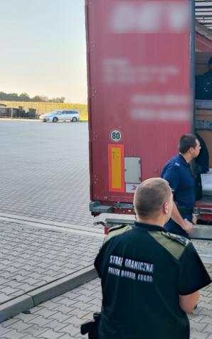 Zwykły dzień na naszych granicach wraz z Maroko, Pakistan, Brazylia, Gruzja, Kirgistan, Słowacja, Litwa, Afganistan