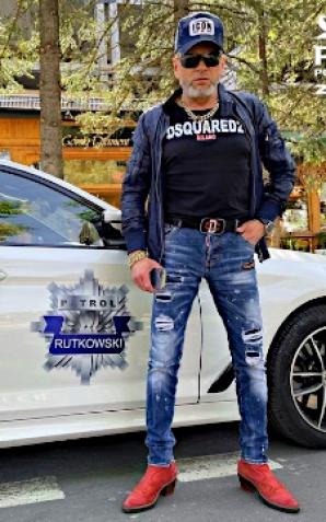 [VIDEO] 480 tys. zł za wybudowanie domu. Wykonawca nie dokończył budowy i przepadł. Poszkodowani proszą o pomoc biuro Krzysztofa Rutkowskiego!