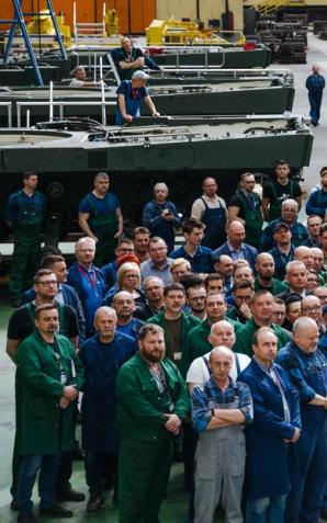 [VIDEO] Premier Mateusz Morawiecki: w Gliwicach i w całej Polsce ważny jest rozwój polskiej zbrojeniówki