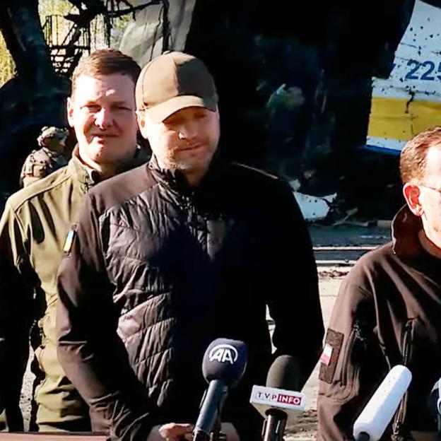 Minister Mariusz Kamiński w Hostomlu: Ta wojna to walka dobra ze złem. Wizyta ministrów spraw wewnętrznych Polski, Litwy, Łotwy i Estonii w Ukrainie