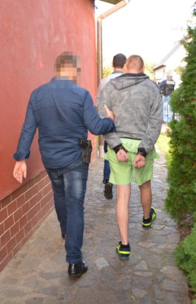 Mogli sfałszować niemal każdy dokument - rozbita zorganizowana grupa przestępcza