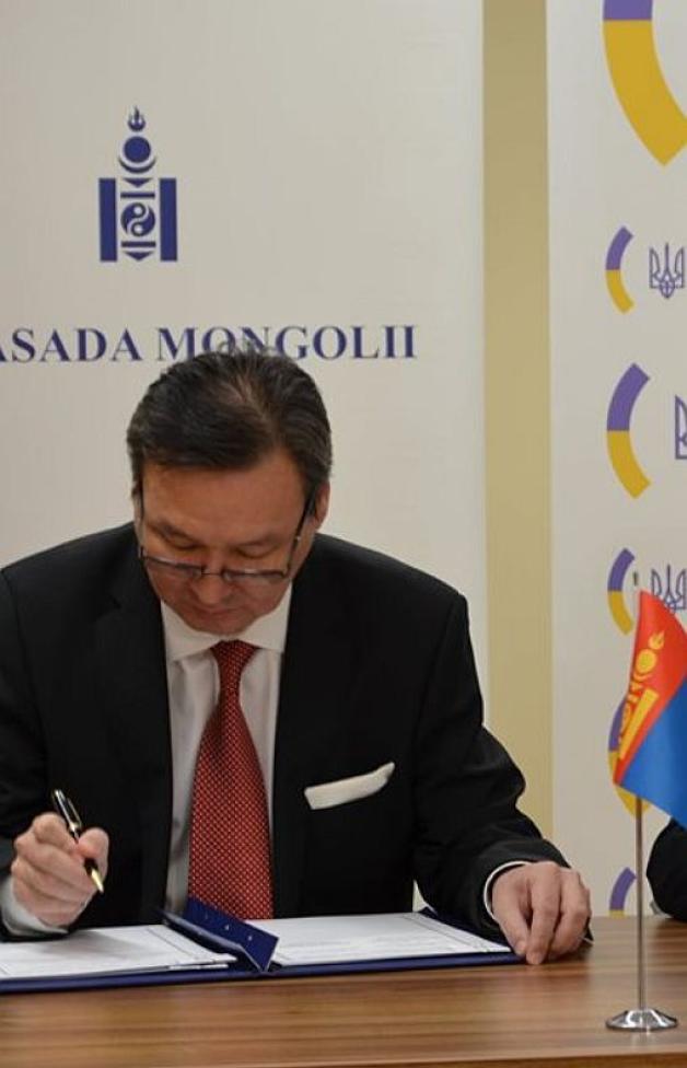 W siedzibie Ambasady Ukrainy w Rzeczypospolitej Polskiej podpisano Umowę pomiędzy Rządem Ukrainy a Rządem Mongolii w sprawie wzajemnego zniesienia wiz