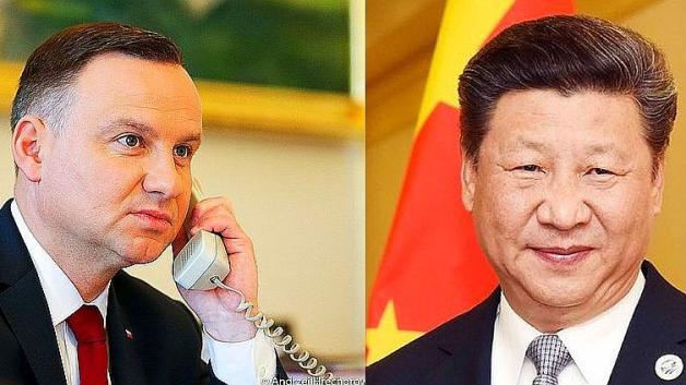 O zakupie środków ochrony osobistej, materiałów, maszyn i sprzętu medycznego potrzebnych do zwalczania epidemii koronawirusa Andrzej Duda telefonicznie z Prezydentem Chin