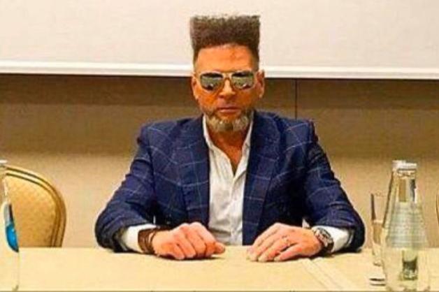 [VIDEO] Złota biżuteria i diamenty padły łupem włamywacza - konferencja Biura Rutkowski w Kutnie