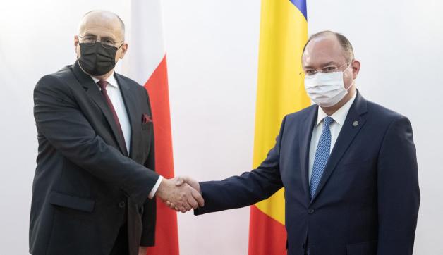Spotkanie ministra Zbigniewa Raua z ministrem spraw zagranicznych Rumunii, Bogdanem Aurescu. Ministrowie poruszyli kwestie kryzysu migracyjnego na granicy polsko-białoruskiej oraz sytuacji na Ukrainie