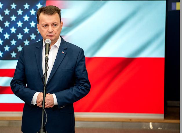 [VIDEO] Dodatkowi żołnierze USA przybyli do Polski. W ramach współpracy wojskowej w formacie eFP w Polsce stacjonują już wojska amerykańskie, brytyjskie, rumuńskie i chorwackie, a żołnierze polscy są na Łotwie i w Rumunii