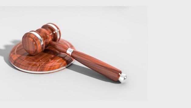 Ósmy akt oskarżenia w śledztwie dotyczącym wyłudzania nieruchomości