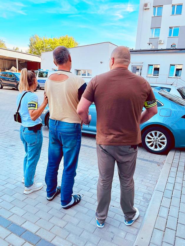 [VIDEO] Areszt dla motocyklisty, który złamał dożywotni zakaz - pijany jechał 206 km/h i uciekał