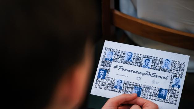 [VIDEO] Wręczenie not identyfikacyjnych rodzinom ofiar totalitaryzmów